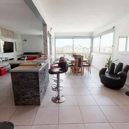 Duplex Grand Standing Vue Et Port